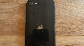 Good
													Apple iPhone SE 2nd Gen 2020 - Unlocked, Black, 64 GB, A2275, photo 2 of 7