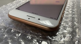 Good
													Apple iPhone 8 - Verizon, Gold, 64 GB, A1863, photo 4 of 8