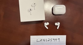 Used
													Apple AirPods Pro 2 - USB-C, photo 2 of 4