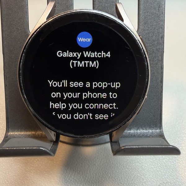 Samsung Galaxy Watch4 - Wi-Fi, Gold, 40mm