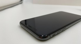 Good
													Apple iPhone Xs - Unlocked, Gray, 256 GB, A1920, photo 4 of 5