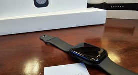 Good
													Apple Watch Series 8 45mm - Unlocked, Midnight, A2774 - Cellular, Aluminum, photo 3 of 6