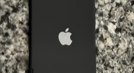 Mint
													Apple iPhone SE 2nd Gen 2020 - TracFone, Black, 64 GB, A2275, photo 1 of 7