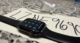 Good
													Apple Watch Series 5 44mm - Unlocked, Black, A2095 Cellular, Stainless Steel, photo 5 of 6