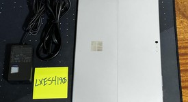 Good
													Microsoft Surface Pro 6 - Wi-Fi, Silver, 128 GB, 8 GB, photo 2 of 10