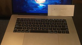 Good
													MacBook Pro 2016 (With Touch Bar) - 15" - Gray, 256 GB, 16 GB, photo 4 of 4