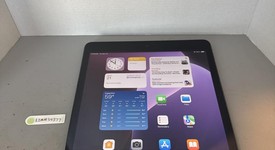 Fair
													Apple iPad 9th Gen - Wi-Fi, Gray, 256 GB, A2602, photo 1 of 7