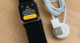 Fair
													Apple Watch Series 6 40mm - Gold, A2291 - GPS, Aluminum, photo 2 of 8