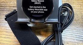 Good
													Samsung Galaxy Watch4 - Unlocked, Gold, 40mm, photo 5 of 6