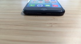 Good
													Apple iPhone SE 3rd Gen 2022 - Unlocked, Midnight, 64 GB, A2595, photo 3 of 14