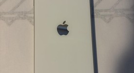 Good
													Apple iPhone SE 2nd Gen 2020 - Unlocked, White, 128 GB, A2275, photo 2 of 6