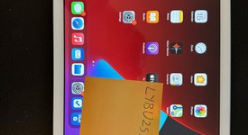 Good
													Apple iPad 5th Gen - Wi-Fi, Silver, 32 GB, A1822, photo 1 of 4