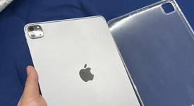 Mint
													Apple iPad Pro 11" 4th Gen 2022 - Wi-Fi, Silver, 128 GB, photo 2 of 8