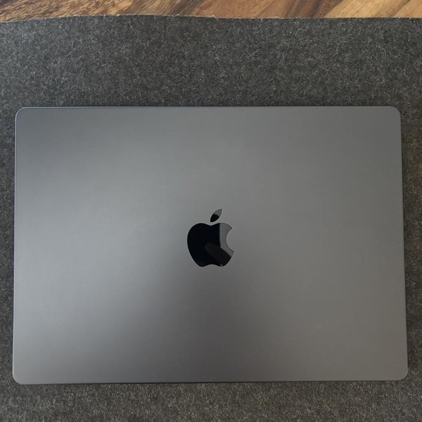 MacBook Pro 2024 - 14 inch - 1 TB, Space Black, 24 GB, Apple M4 Pro 14-core