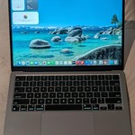 Good MacBook Air 2022 (M2) - 13 inch - 256 GB, Gray, 8 GB, Apple M2