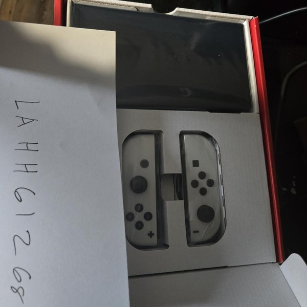Nintendo Switch - OLED - 64 GB, White