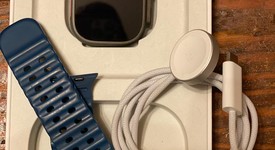 Good
													Apple Watch Ultra 2 49mm - Unlocked, Black, A2986, photo 3 of 7