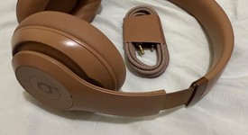 Used
													Beats Studio Pro - Brown, photo 5 of 9
