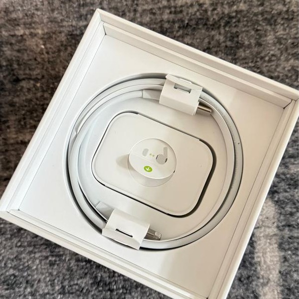Apple AirPods Pro 2 - Lightning