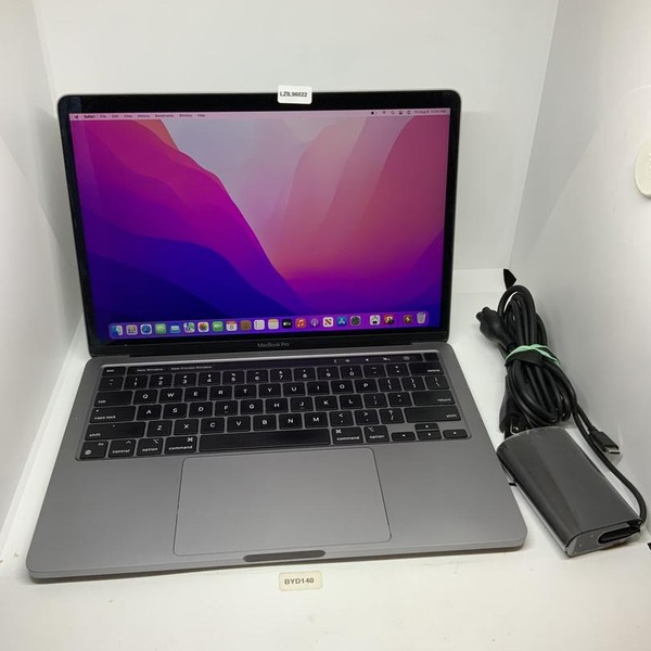 MacBook Pro 2020 - 13 inch - 256 GB, Gray, 8 GB, Apple M1