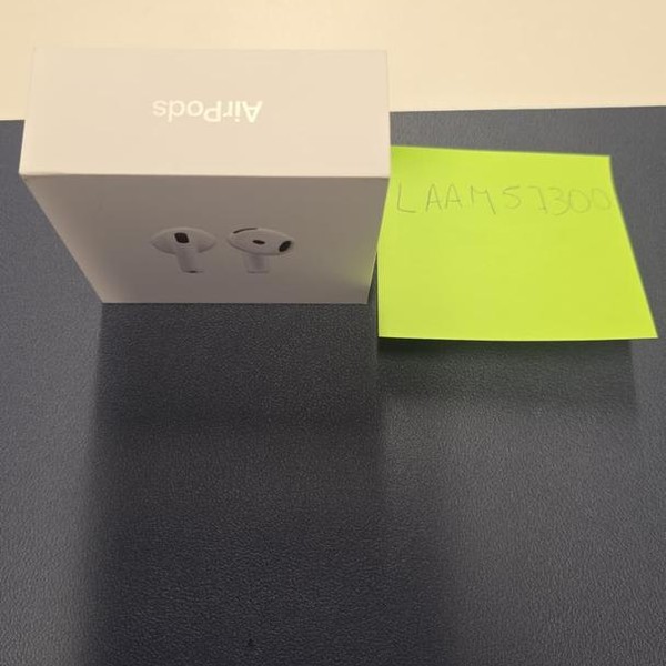 Apple AirPods 4th Gen - Standard