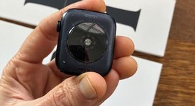 Mint
													Apple Watch SE 3rd Gen 40mm - Unlocked, Midnight, A3326 - Cellular, photo 5 of 11