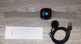 Good
													Fitbit Versa 4 - Graphite, photo 1 of 8