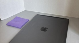 Good
													Apple iPad 9th Gen - Unlocked, Gray, 64 GB, A2603, photo 4 of 5