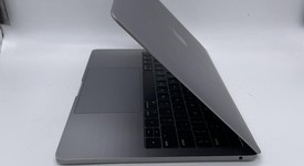Fair
													MacBook Pro 2019 - 13" - I5, Gray, 256 GB, 8 GB, photo 5 of 7