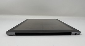 Mint
													Apple iPad 6th Gen - Unlocked, Gray, 32 GB, A1954, photo 4 of 6