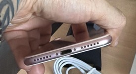 Good
													Apple iPhone 7 - Unlocked, Rose Gold, 128 GB, A1778, GSM, photo 4 of 8