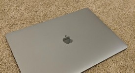 Mint
													MacBook Pro 2017 (With Touch Bar) - 15" - I7, Gray, 256 GB, 16 GB, photo 1 of 6