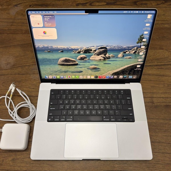 MacBook Pro 2023 - 16 inch - 512 GB, Silver, 16 GB, Apple M2 Pro 12-core