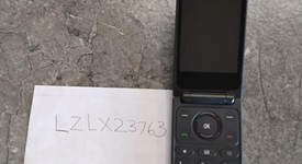 Mint
													TCL Flip Phone, photo 1 of 4