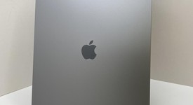 Mint
													Apple iPad Pro 12.9" 6th Gen 2022 - Unlocked, Gray, 128 GB, photo 3 of 5