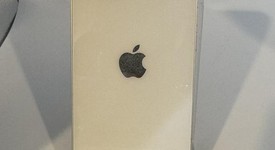 Mint
													Apple iPhone 14 - Unlocked, Starlight, 128 GB, A2649, photo 2 of 12