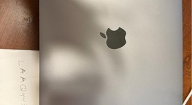 Good
													MacBook Air 2020 - 13" - Apple M1, Gray, 256 GB, 8 GB, photo 1 of 8