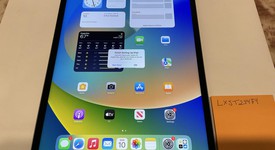 Good
													Apple iPad Pro 12.9" 6th Gen 2022 - Unlocked, Gray, 1 TB, photo 3 of 12