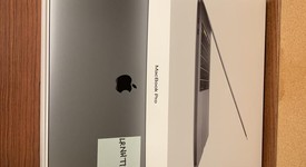 Mint
													MacBook Pro 2018 (With Touch Bar) - 15" - I7, Gray, 256 GB, 16 GB, photo 1 of 19