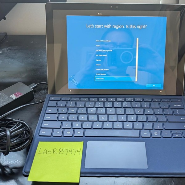 Microsoft Surface Pro 4 - 12.3 Inch - Wi-Fi, 128 GB, Silver, 4 GB