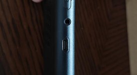 Mint
													Retroid Pocket 4 Pro - Black, 128 GB, 8 GB, photo 4 of 11