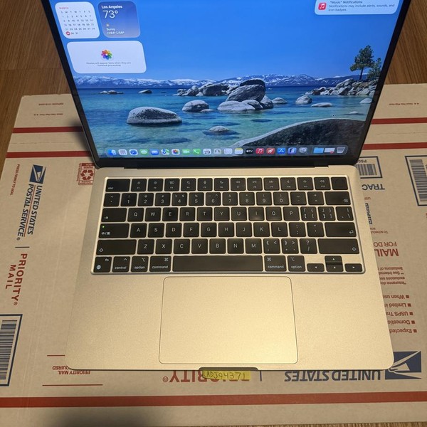 MacBook Air 2022 (M2) - 13 inch - 256 GB, Silver, 8 GB, Apple M2