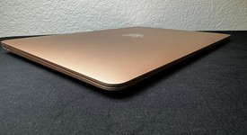 Good
													MacBook Air 2018 - 13" - I5, Gold, 256 GB, 8 GB, photo 4 of 7