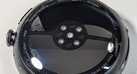 Mint
													Google Pixel Watch 4 - Unlocked, Black, 45mm, LTE, photo 4 of 6