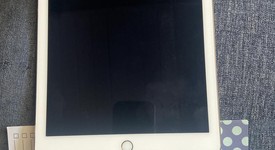 Good
													Apple iPad Air 2 - Wi-Fi, Gold, 16 GB, photo 1 of 3