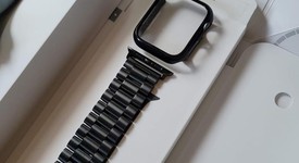 Mint
													Apple Watch Series 5 44mm - Unlocked, Gray, A2095 Cellular, Aluminum, photo 3 of 6
