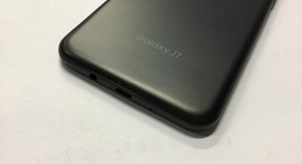 Good
													Samsung Galaxy J7 2017 - AT&T, Black, 16 GB, 2 GB, SM-J727A, photo 5 of 11