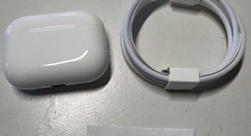 Used
													Apple AirPods Pro 3, photo 1 of 3