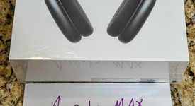 New
													Apple AirPods Max - Gray, photo 1 of 4
