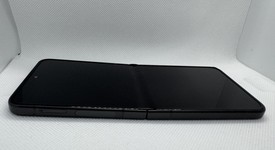 Fair
													Samsung Galaxy Z Flip5 - Unlocked, Blue, 512 GB, 8 GB, SM-F731U1, photo 3 of 5